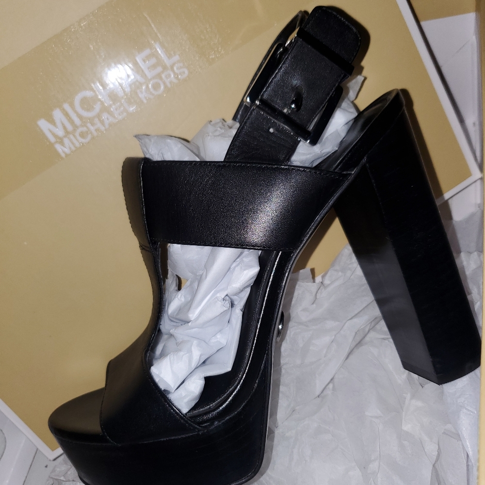 Mk heels